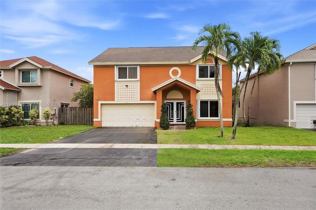 1421 SW 97th Ave, Pembroke Pines, FL 33025