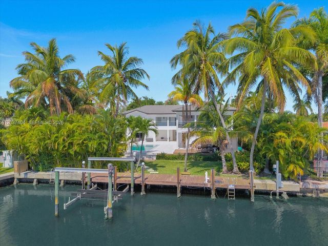 431 Layne Blvd, Hallandale Beach, FL 33009