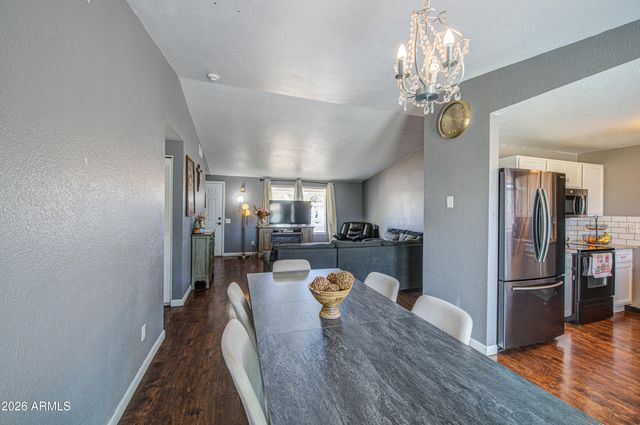 3642 N 72nd Drive, Phoenix, AZ 85033