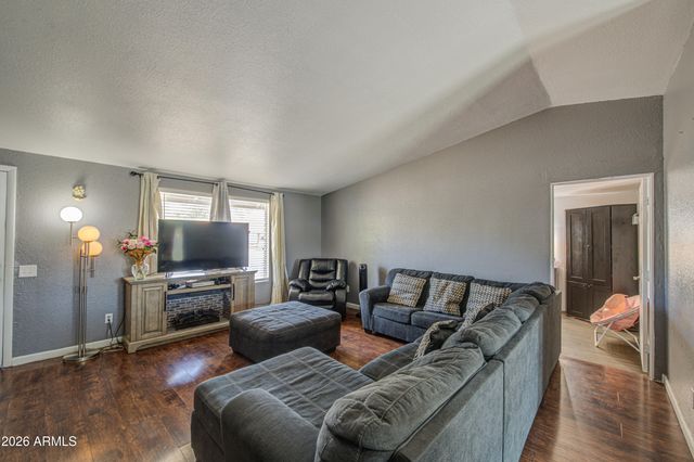 3642 N 72nd Drive, Phoenix, AZ 85033