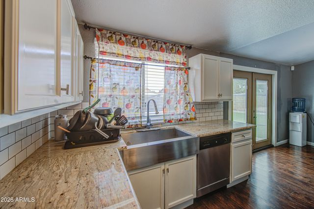 3642 N 72nd Drive, Phoenix, AZ 85033