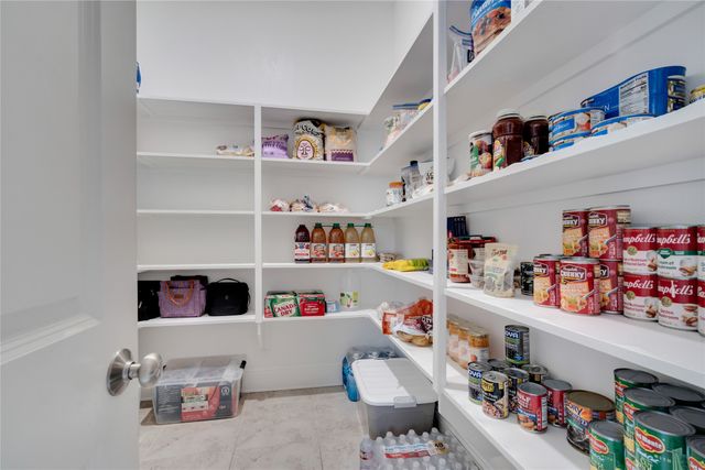6409 Vintage Lake Drive, Arlington, TX 76016