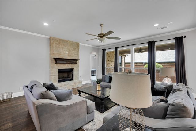 6409 Vintage Lake Drive, Arlington, TX 76016