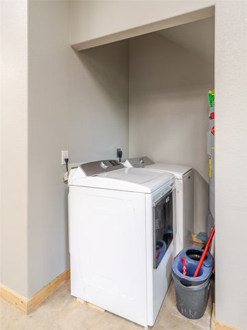 13313 Pritchard Road, Gravette, AR 72736