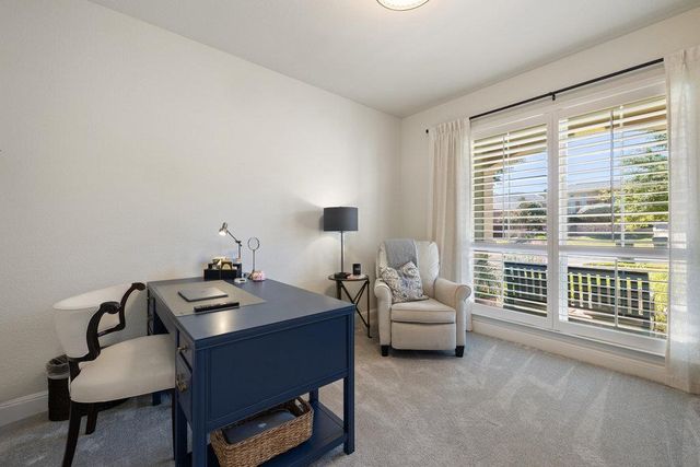 290 Brentwood DR, Austin, TX 78737