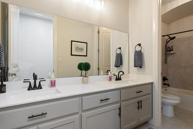 290 Brentwood DR, Austin, TX 78737