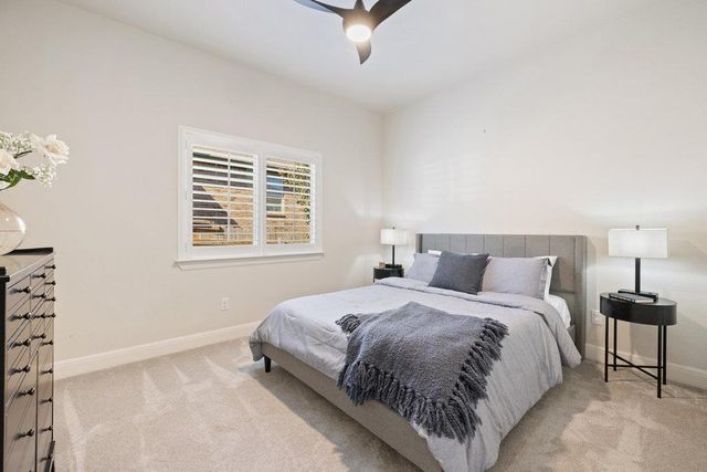 290 Brentwood DR, Austin, TX 78737