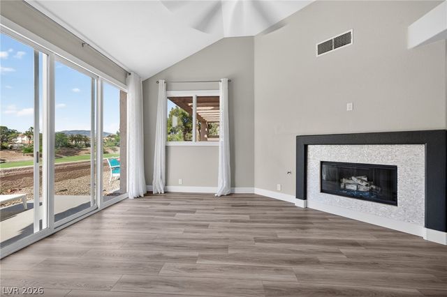 8185 Round Hills Circle, Las Vegas, NV 89113