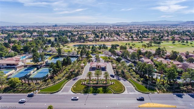 8185 Round Hills Circle, Las Vegas, NV 89113