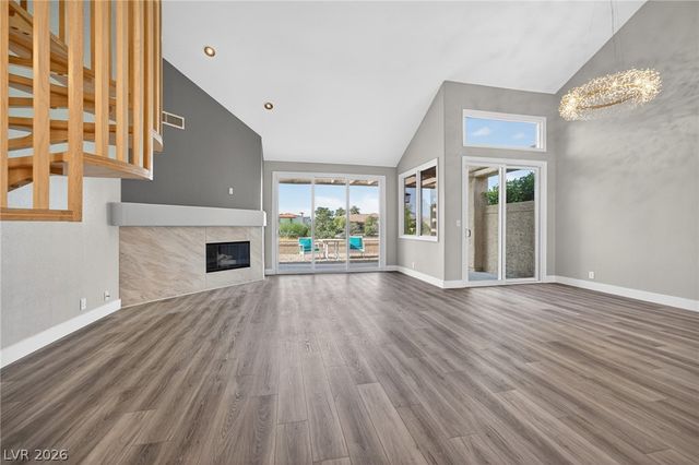 8185 Round Hills Circle, Las Vegas, NV 89113