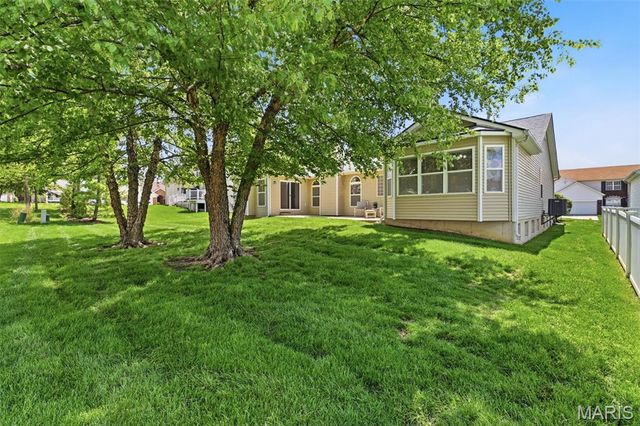 417 Parkshire Place Drive, Dardenne Prairie, MO 63368