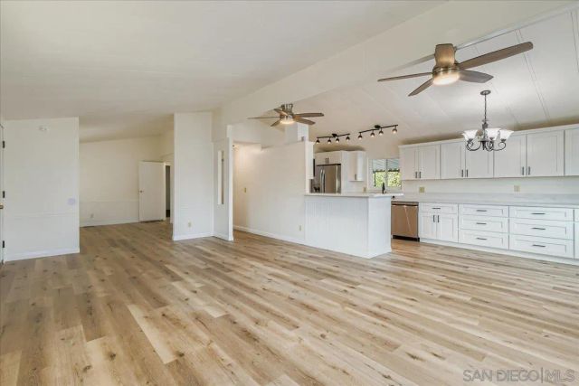 11949 Riverside Dr, Lakeside, CA 92040