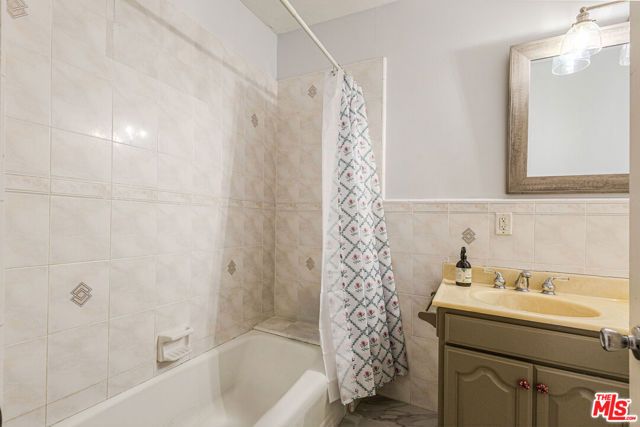 1601 S Adams Street, Glendale, CA 91205