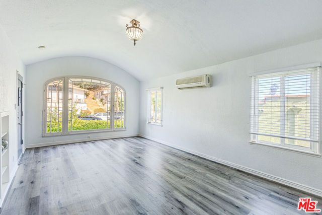1601 S Adams Street, Glendale, CA 91205