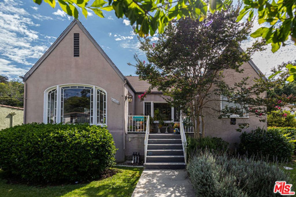 1601 S Adams Street, Glendale, CA 91205