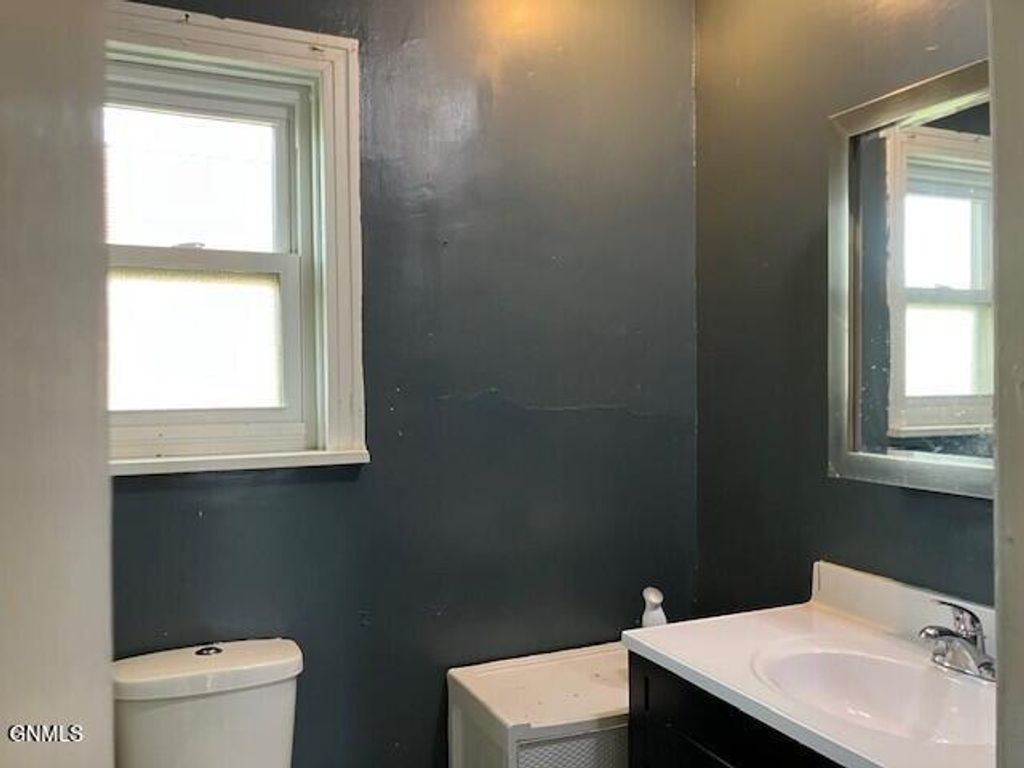 504 Church Avenue, Hebron, ND 58638 photo 10