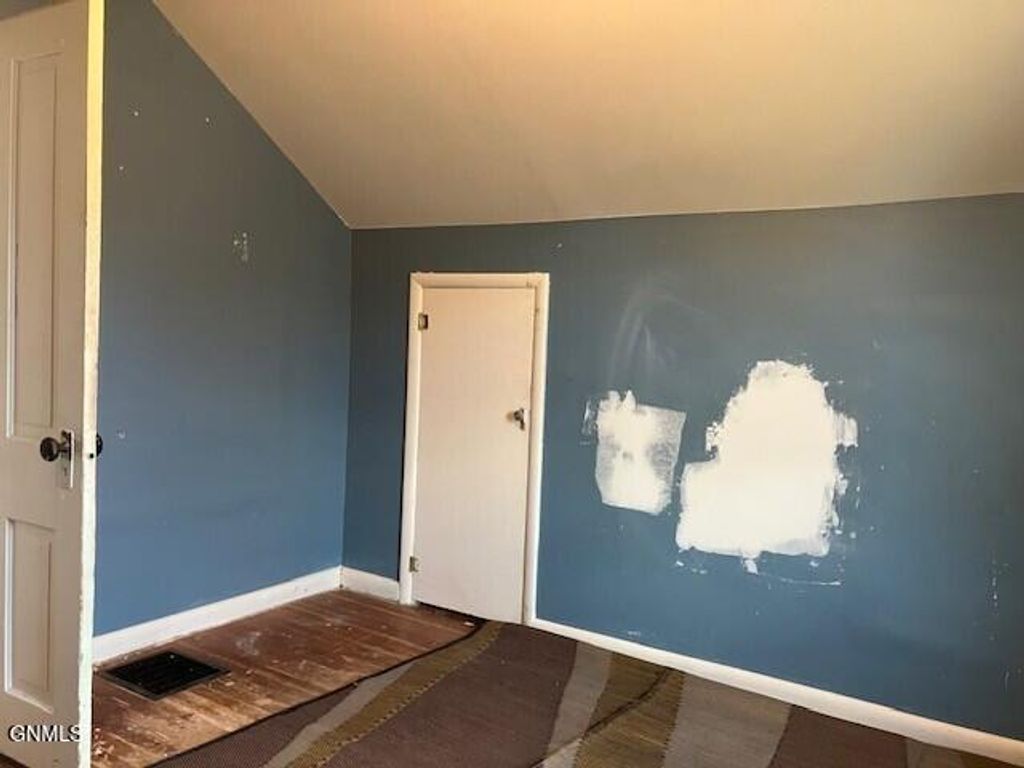 504 Church Avenue, Hebron, ND 58638 photo 17