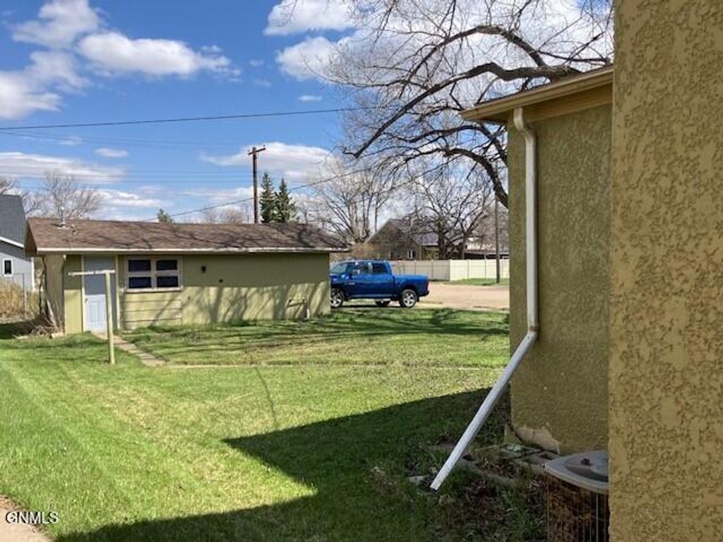 504 Church Avenue, Hebron, ND 58638 photo 27
