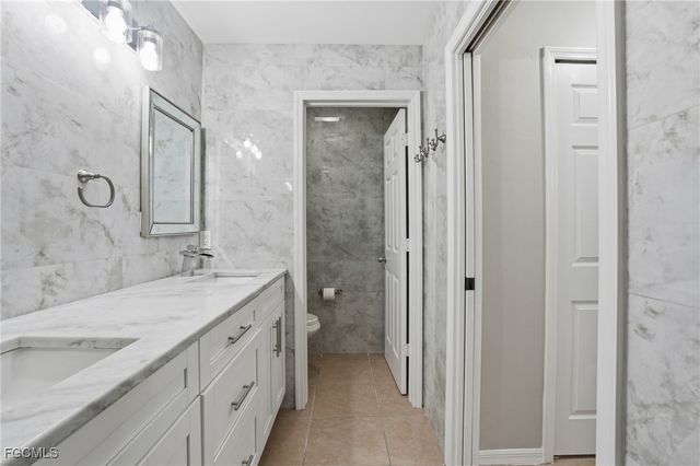 4421 SW 14th PL, Cape Coral, FL 33914