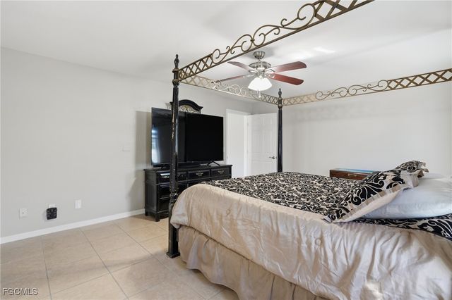 4421 SW 14th PL, Cape Coral, FL 33914