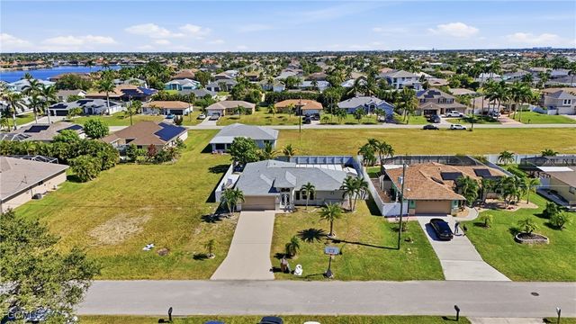 4421 SW 14th PL, Cape Coral, FL 33914