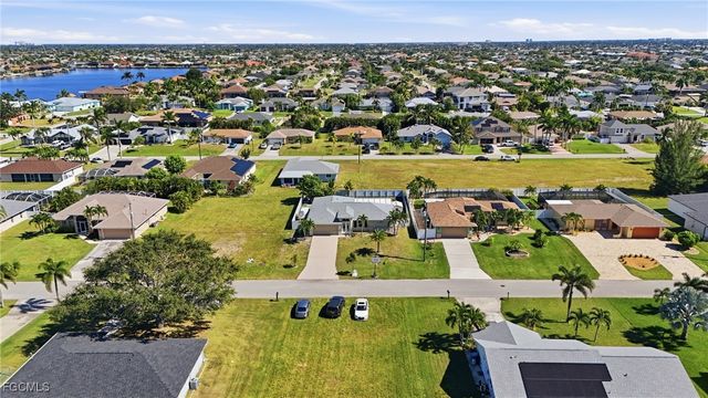 4421 SW 14th PL, Cape Coral, FL 33914