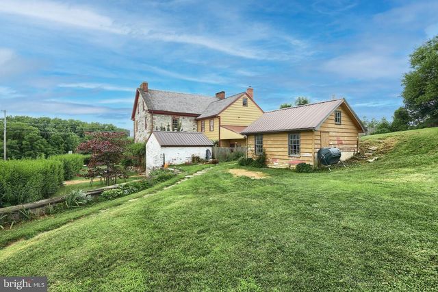 4415-A W MARKET ST, York, PA 17408
