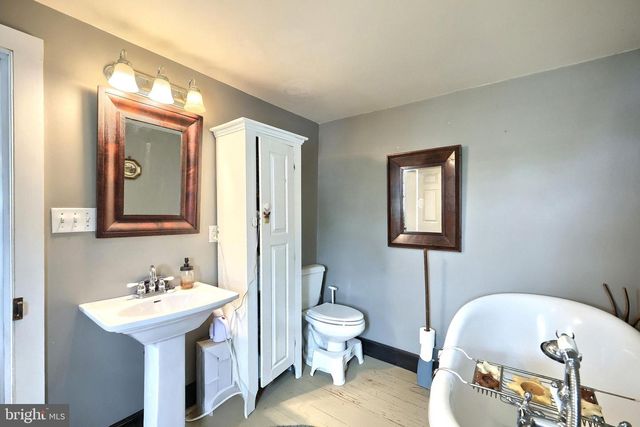 4415-A W MARKET ST, York, PA 17408