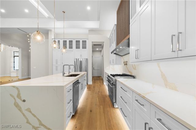 5000 Palmetto Woods DR, Naples, FL 34119