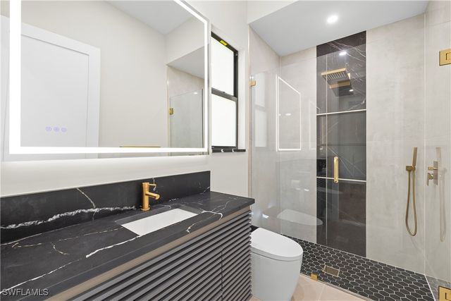 5000 Palmetto Woods DR, Naples, FL 34119