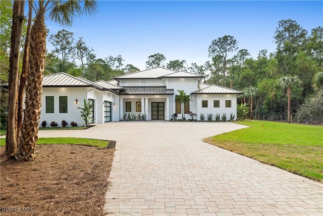 5000 Palmetto Woods DR, Naples, FL 34119