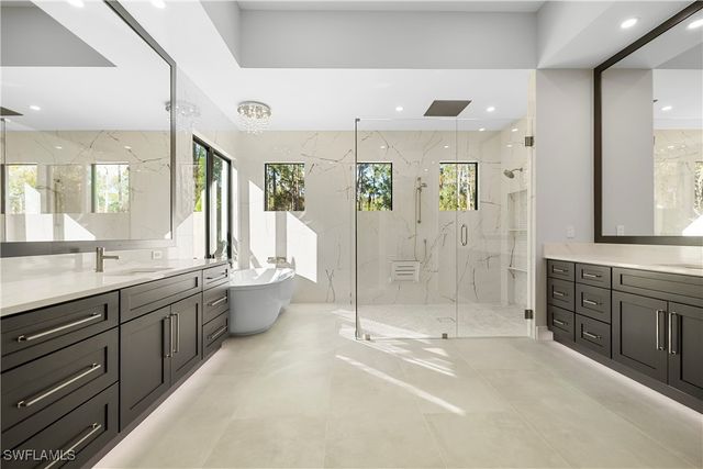 5000 Palmetto Woods DR, Naples, FL 34119