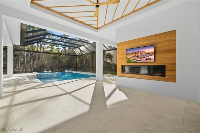 5000 Palmetto Woods DR, Naples, FL 34119