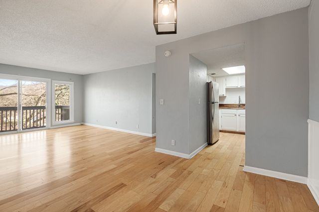 21 Vaughns Gap Rd Apt 23, Nashville, TN 37205