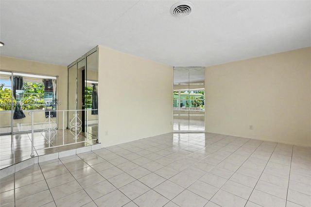 4397 NW 47th Terrace, Lauderdale Lakes, FL 33319