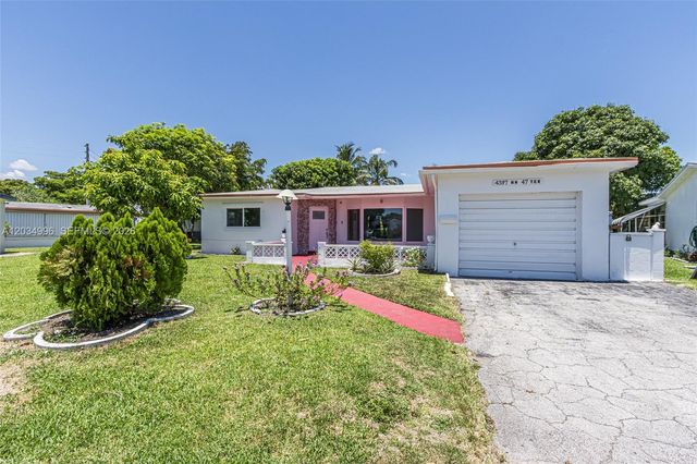 4397 NW 47th Terrace, Lauderdale Lakes, FL 33319