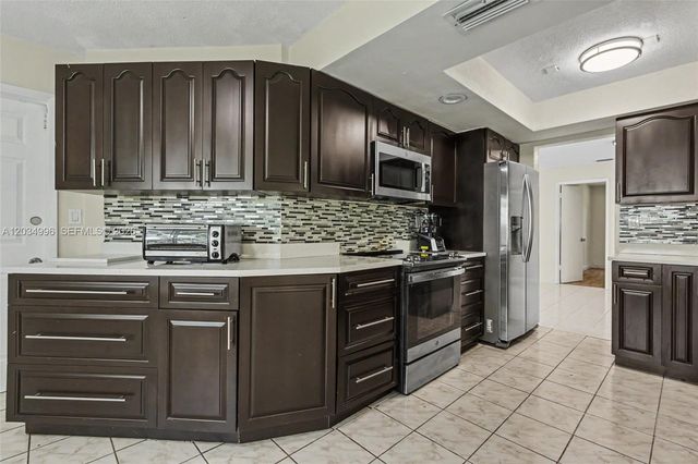 4397 NW 47th Terrace, Lauderdale Lakes, FL 33319