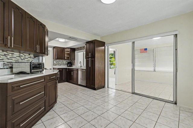 4397 NW 47th Terrace, Lauderdale Lakes, FL 33319
