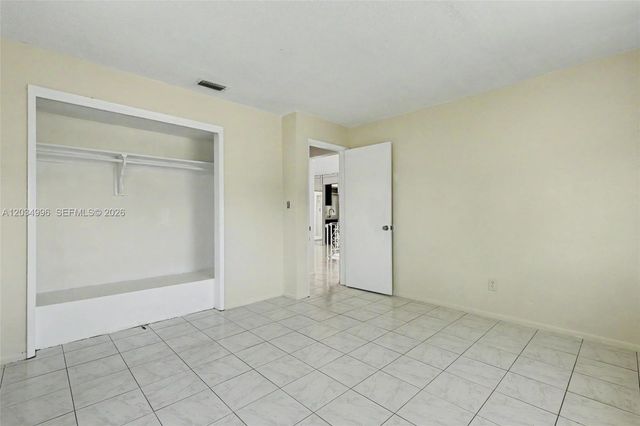 4397 NW 47th Terrace, Lauderdale Lakes, FL 33319