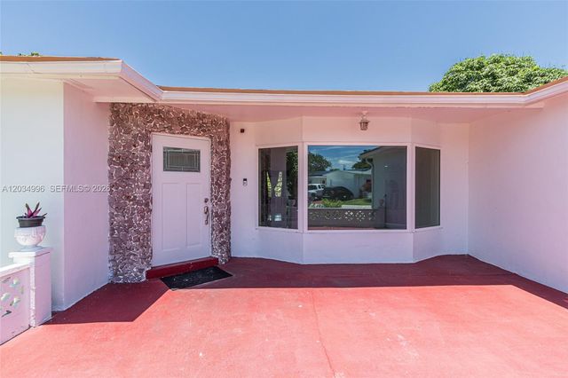 4397 NW 47th Terrace, Lauderdale Lakes, FL 33319