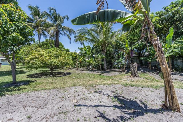 4397 NW 47th Terrace, Lauderdale Lakes, FL 33319