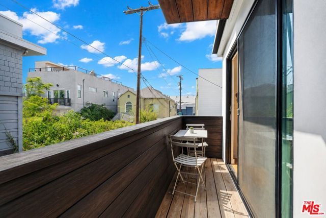 1001 Main Street, Los Angeles, CA 90291