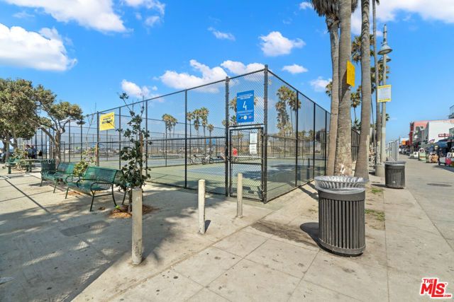 1001 Main Street, Los Angeles, CA 90291