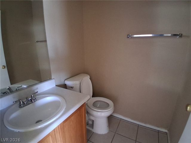 1956 Vista Malaga Street 104, Las Vegas, NV 89106