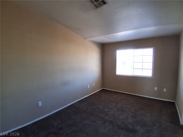 1956 Vista Malaga Street 104, Las Vegas, NV 89106