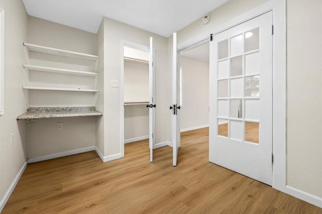 1127 Harris Way, Galveston, TX 77551