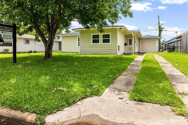 1127 Harris Way, Galveston, TX 77551