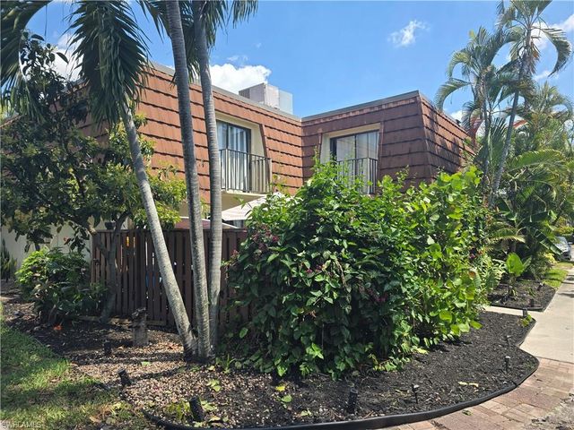 5240 Cedarbend DR S 3, Fort Myers, FL 33919