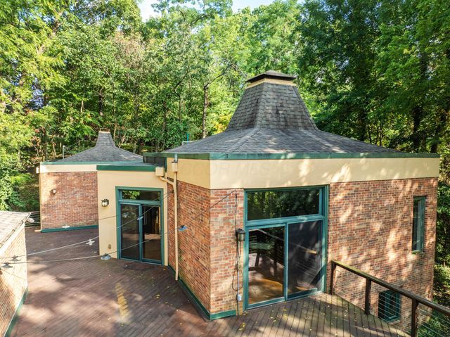 264 E South Street, Worthington, OH 43085