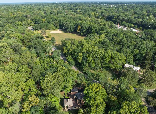 264 E South Street, Worthington, OH 43085